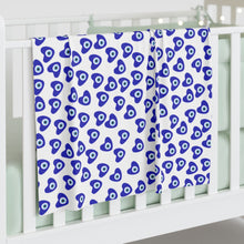 Load image into Gallery viewer, Baby Swaddle Blanket: Mati Heart