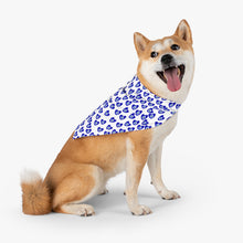 Load image into Gallery viewer, Pet Bandana: Mati Heart
