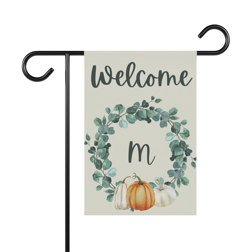 Garden Flag: Monogram Wreath Pumpkin-M