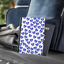 Cargar imagen en el visor de la galería, Passport Cover: Mati Heart-White
