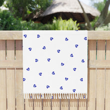Cargar imagen en el visor de la galería, Beach Cloth: Mati Heart-White
