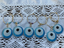 Load image into Gallery viewer, Wine Charms: Watercolor Mati
